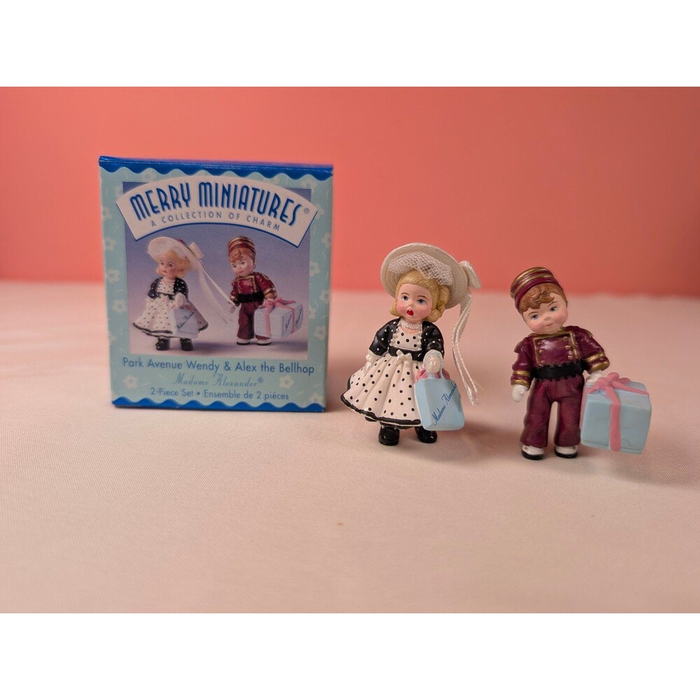 Vintage Hallmark Merry Miniatures Park Avenue Wendy & Alex the Bellhop 1999